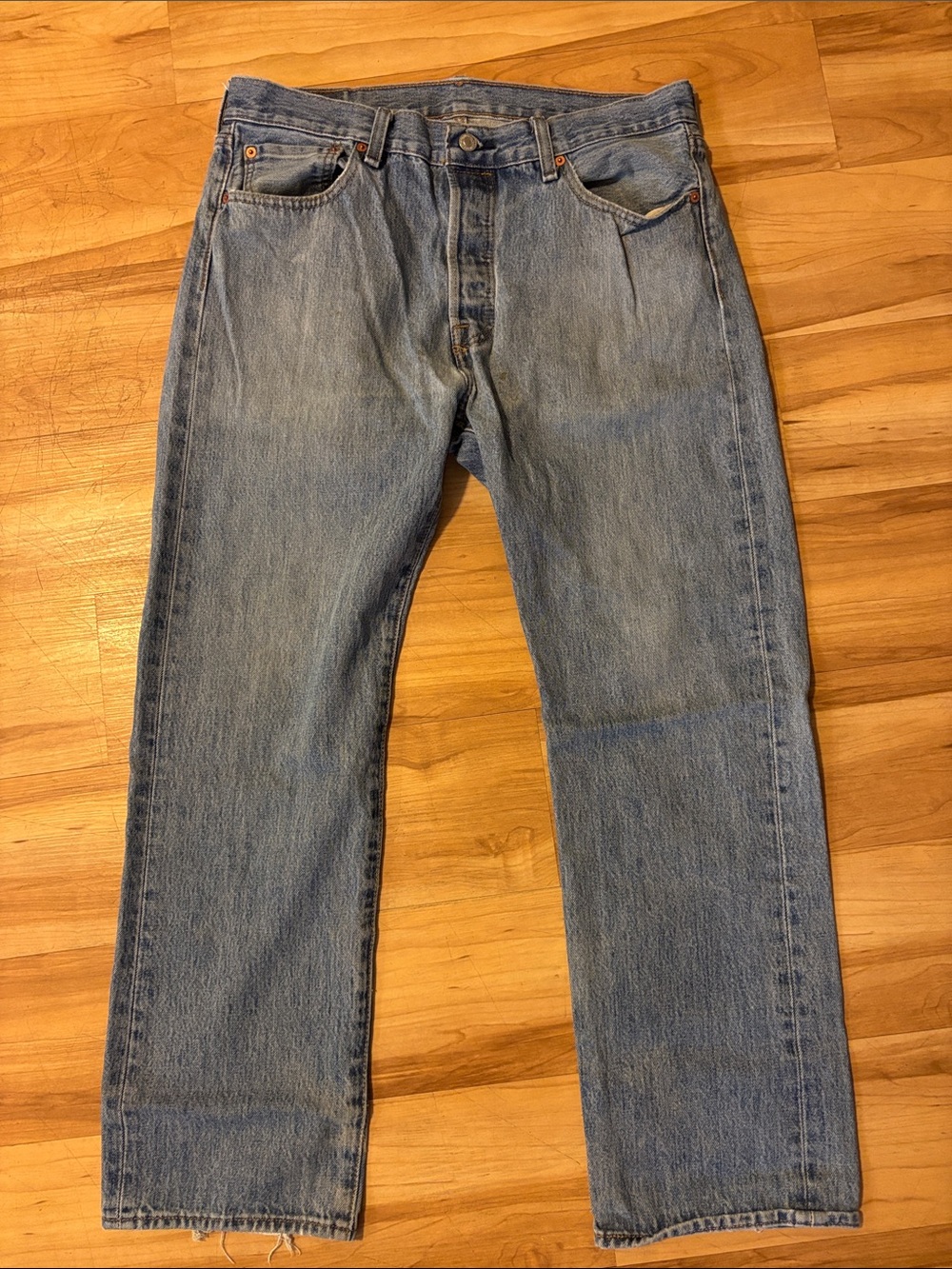 Levi's Men's Classic Light Blue Straight Jeans